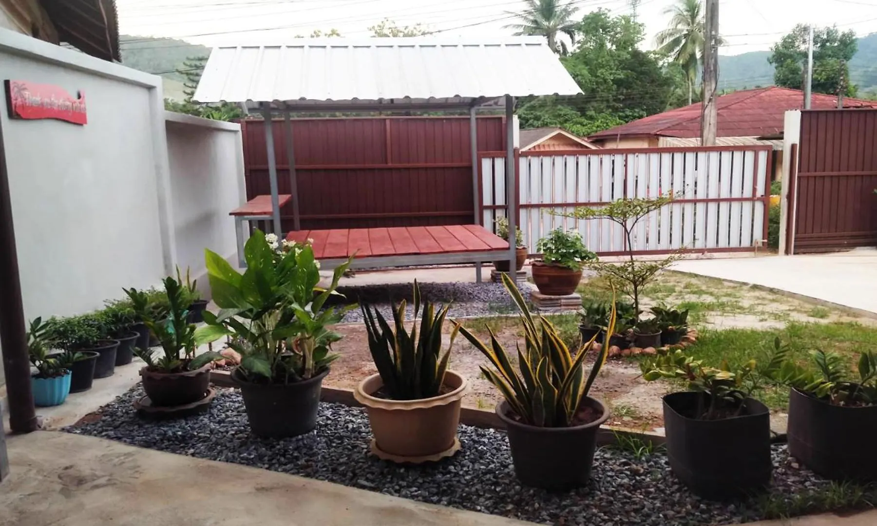 Szálloda Baan Klong Nin Guesthouse Ko Lanta